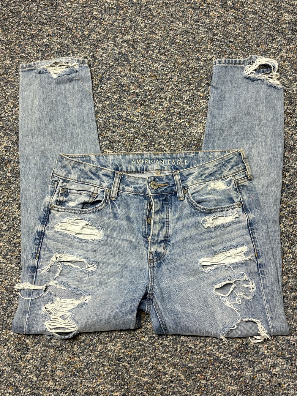 American Eagle Outfitters Light Blue Distressed Women's Jeans